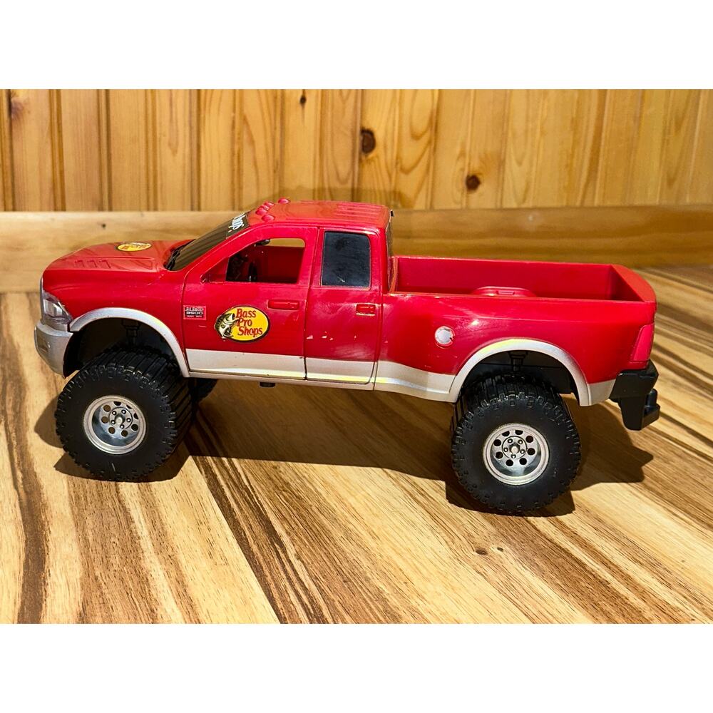 Vintage Lifted Ram 3500 dually x Bass Pro Shop 4x4 - Picture 3 of 9